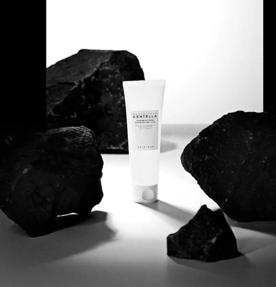 Skin1004 Madagascar Centella Tone Brightening Cleansing Gel Foam